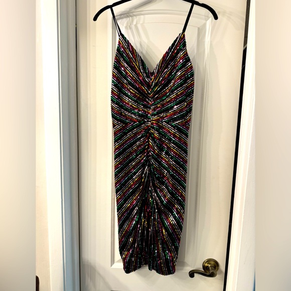 VIVIANE SEQUIN RUCHED MINIDRESS IN SILVER-ROUGE MULTI - Picture 2 of 3